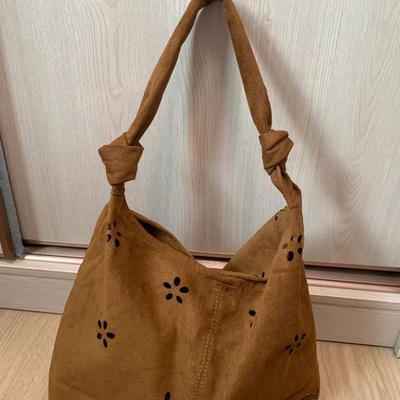 Korean Retro Suede Flower Hollow Tote Bag Women's 2025 New Autumn and Winter Large-capacity Commuter Shoulder Bag