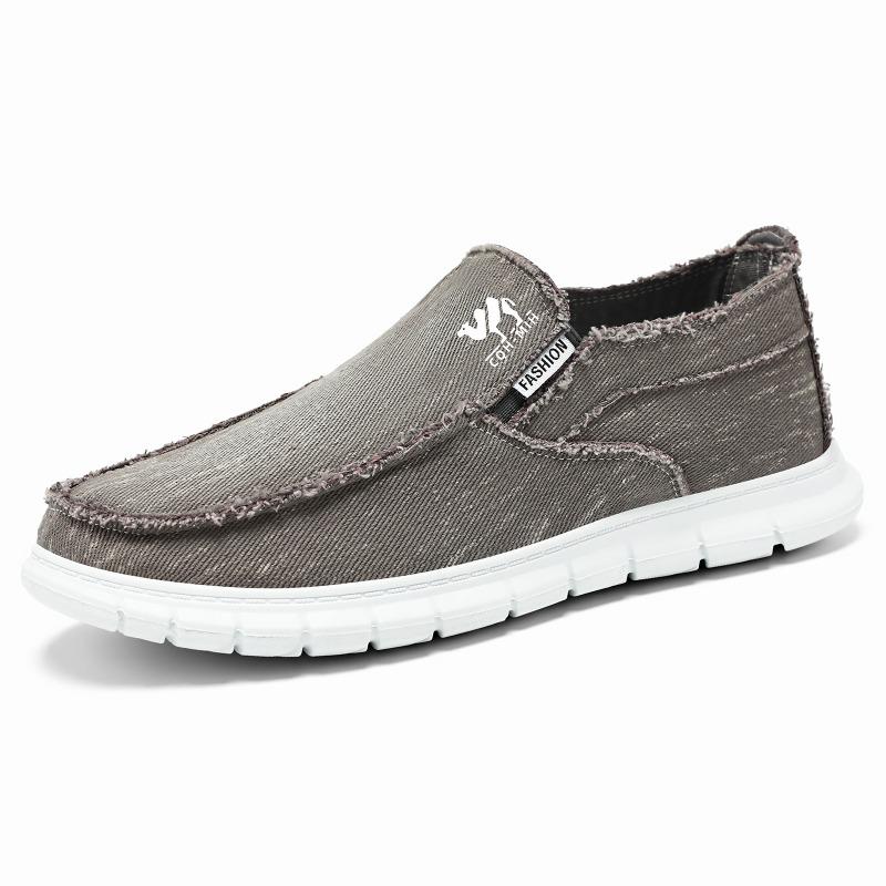 Cloth Shoes Are Breathable and Versatile. Canvas Shoes Have Soft Soles and Are Durable. They Can Be Worn on One Foot
