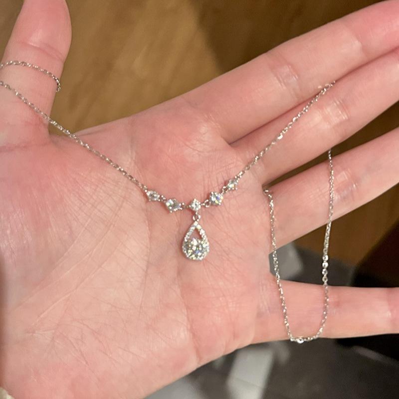 Waterdrop Niche Design Necklace, Women s French Niche Design, Light Luxury, High-end Temperament, Collarbone Chain 40CM