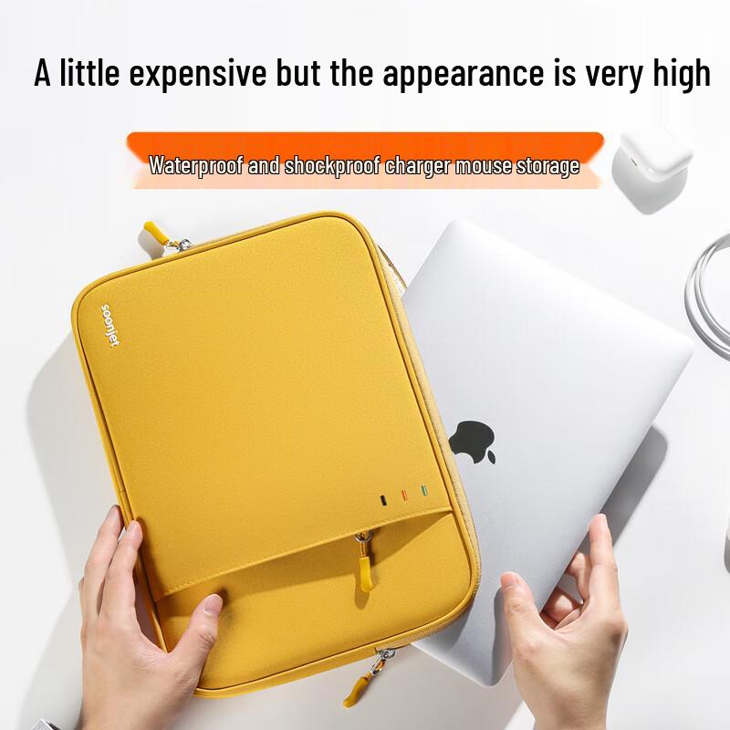 

Versatile Laptop Bags & Sleeves