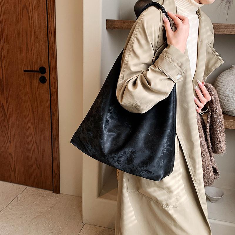 Stylish Korean Style Large Capacity Tote Bag 2023 Autumn Winter New Trend High-end Feel