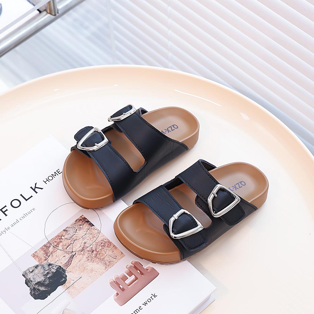 Girls' Flat-bottomed Slippers Summer Wear 2025 New Children's Casual Cool Slippers Medium and Older Children's Fashion One-word Slippers