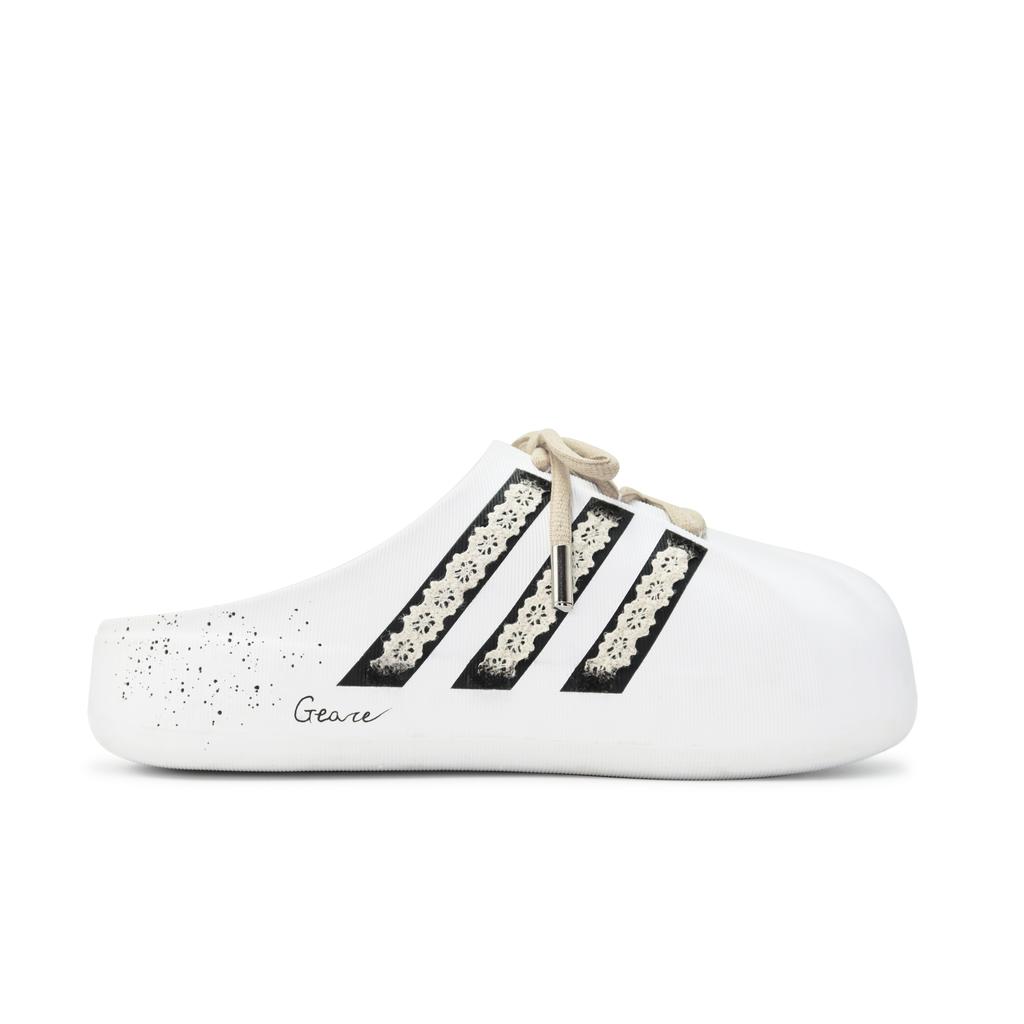 adidas Originals AdiFOM Superstar Geschlossene Zehenhausschuhe Unisex Schwarz Weiß Umbra IF6184(Team186-)