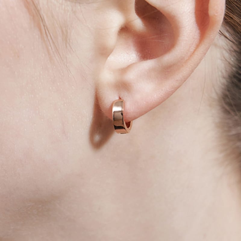 GEIGER Jewelry 14K GF Simple Round One-Touch Earrings GIGFEE004