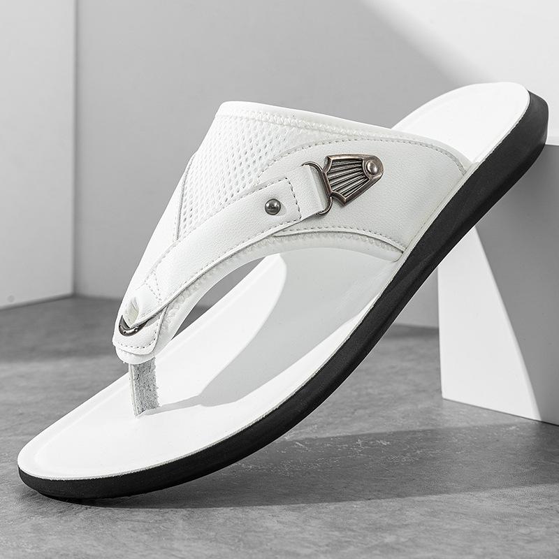 Men's Slippers High Quality Leather Sandals 2025 Summer New Men's Flip Flops Outdoor Casual Beach Slippers for Men Flat Sandals