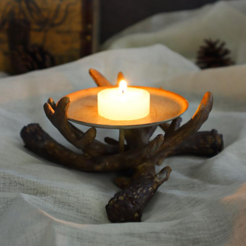 Vintage Resin Antler Candle Holder Rustic Iron Plate Candlestick Home Living Room Decor Desktop Fireplace Holiday Ornament Craft