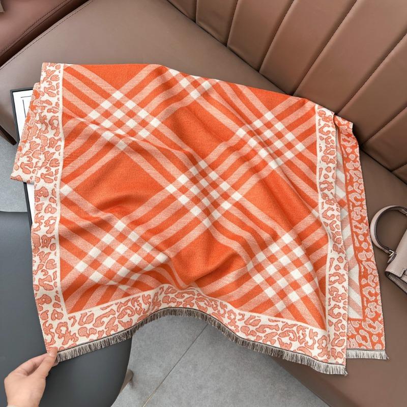 Autumn New Versatile Maillard Plaid Jacquard Scarf Women's Fashion Warm and Cold Scarf with Decorative Shawl