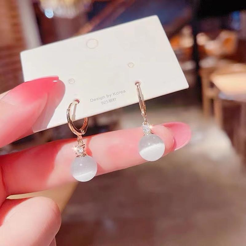 Koreanische Mode Perlenstecker & Vielseitige Hängeohrringe, Hongkong-Stil Hepburn Kleine Ohrringe