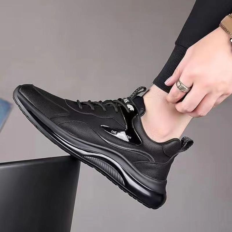 Black Men Fashion Vulcanized Shoes Autumn Comfortable Thick Sole Sport Running Sneakers Vintage Work Shoes Men Trend Casual Shoe