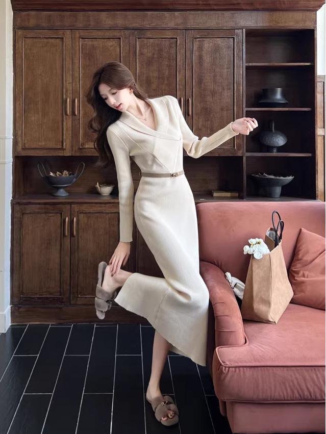 Elegant French Knit Bodycon Dress: Autumn/Winter Long Sleeve Wool with Lapel