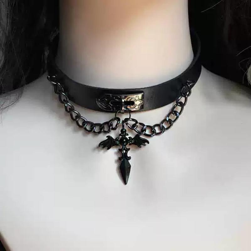 Gothic Punk Black Leather Choker Necklace for Women Red Heart Cross Charm Pendent Necklace Y2K Jewelry Unisex