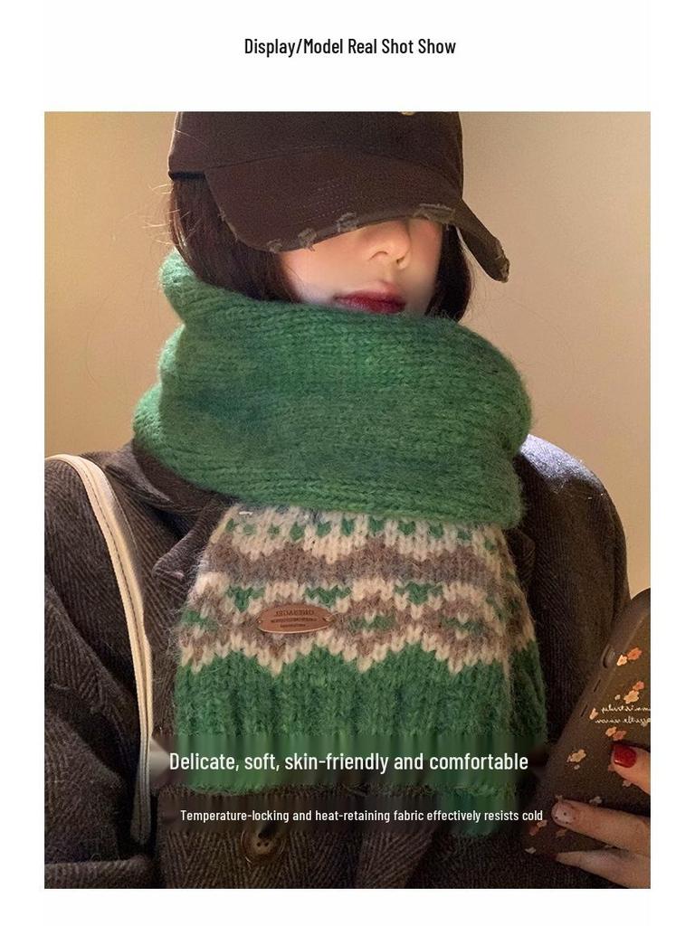 Högkvalitativ Damscarf i Ullblandning med Fair Isle-mönster - Tjock, Varm Stickad Halsduk för Höst/Vinter