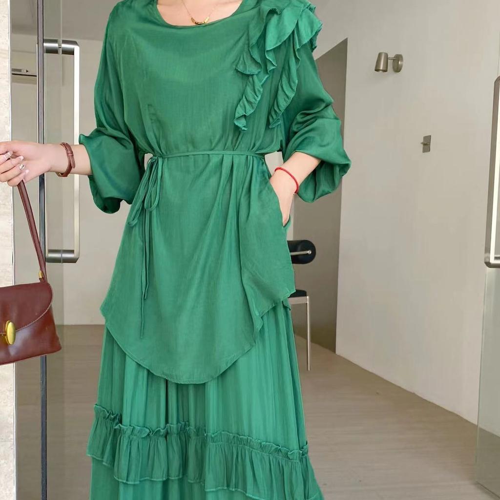 Korejský asymetrický volánkový top Dámské volné šněrování v pase zeštíhlující vydutá závěsná sukně s velkým švihem 2 dva kusy