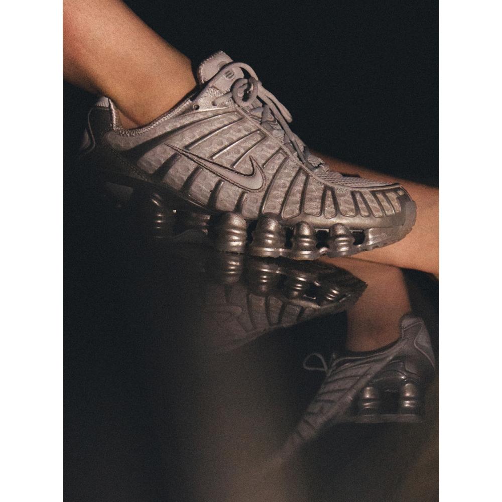 

NIKE W NIKE SHOX TL