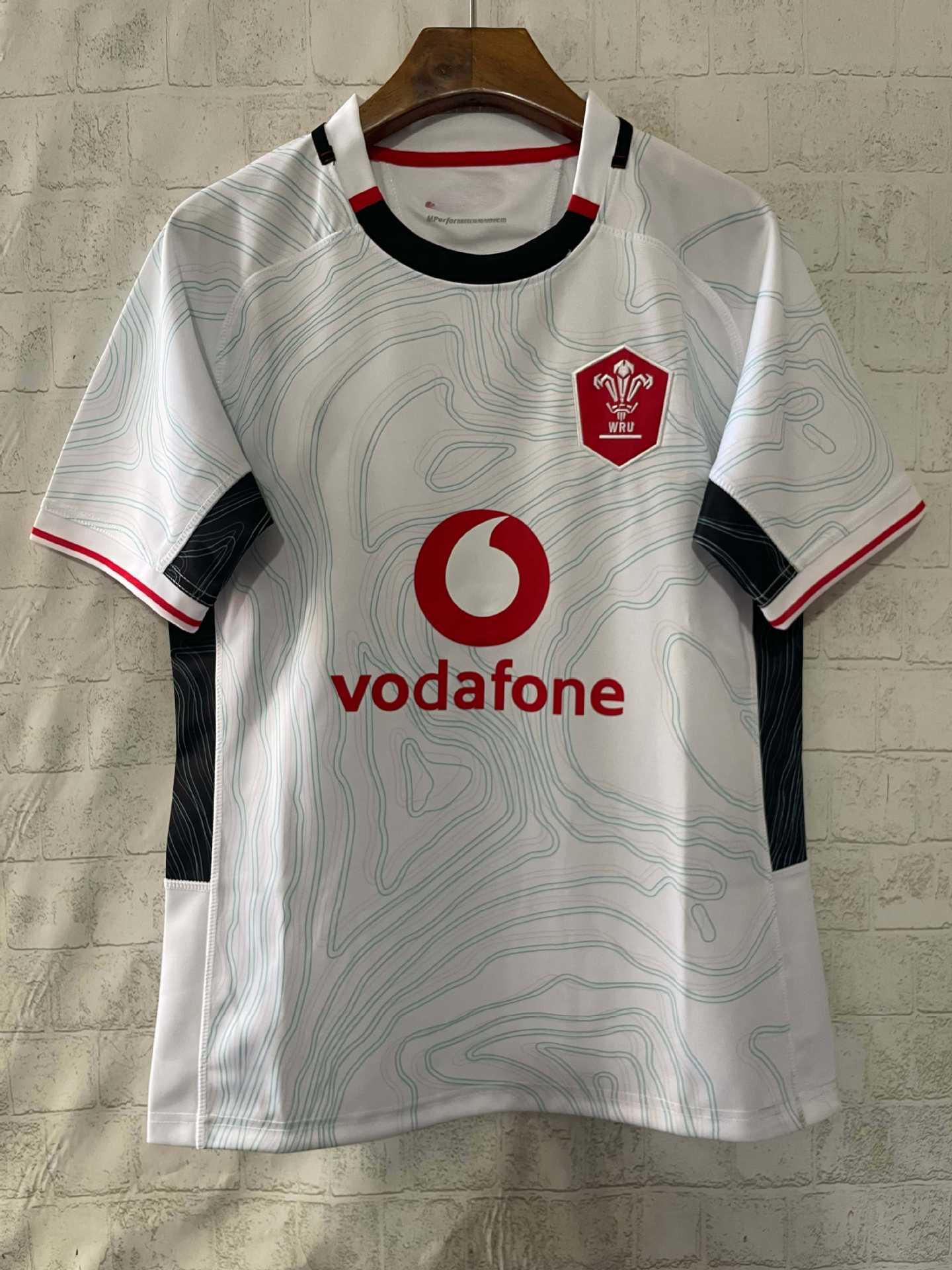 Wales Home & Away Rugby Jersey 2025-26 Men s Short Sleeve Sports Shirt L