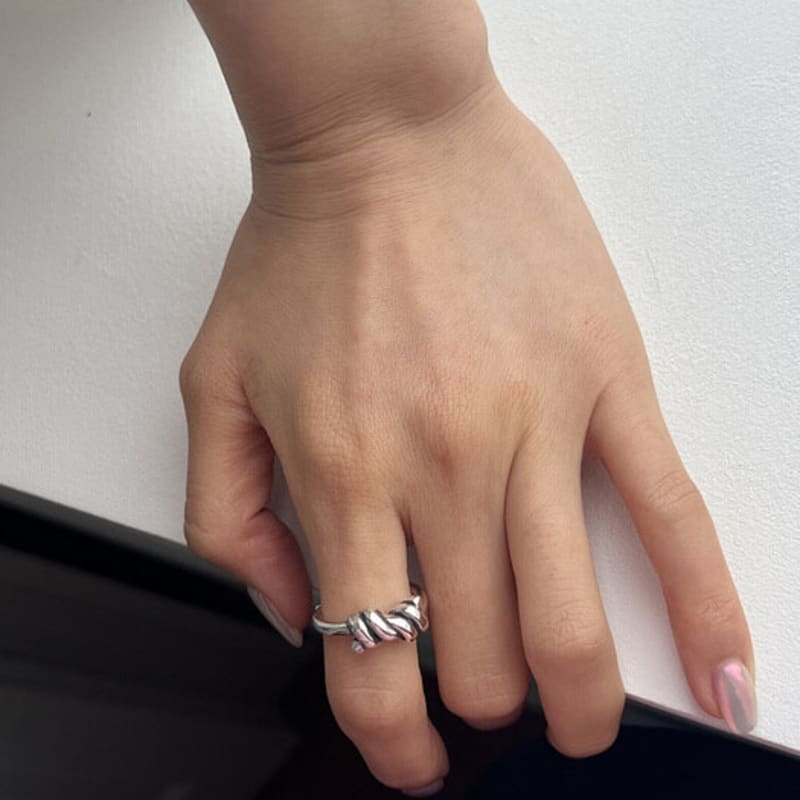 mosxe [925silver] Twist knot ring