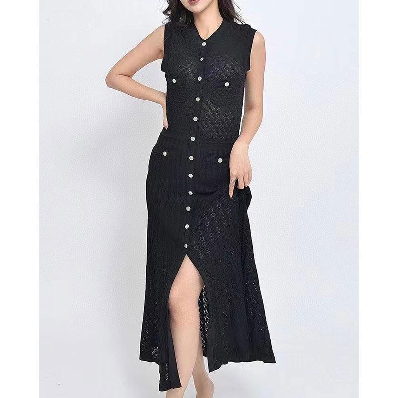 Bezrękawnikowa Sukienka w Stylu Light Luxury z Przerabianym Wzorem, Długa za Kolano, z Szerokim Rozkloszowaniem – Smukły, Elegancki Styl Damski