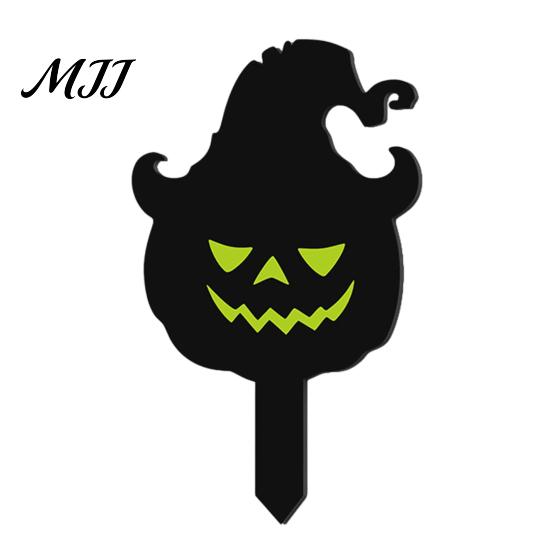 Halloween Party Festive Stakes Pumpkin Yard Sign with Stake, Glow in The Dark Cool Theme Props Spooky Silhouette Garden Stake for Outside Patio