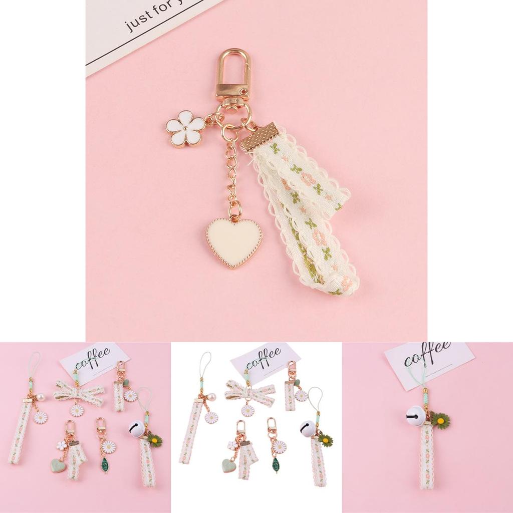 Creative Daisy Keychain Pendant In Unique Design For Bag Decoration And Gifts
