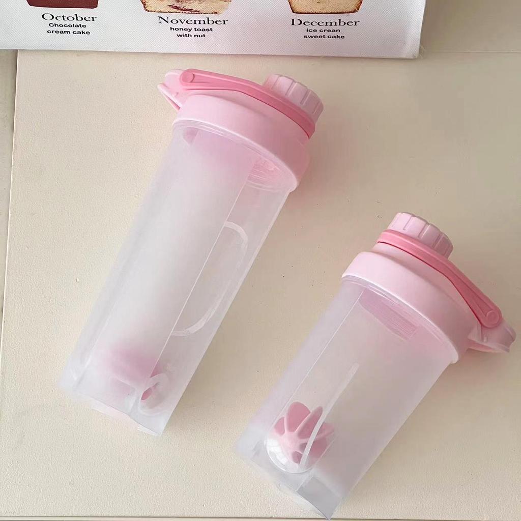 Smoothie Shaker Cup with Scale: Protein & Electrolyte Mixer, Plastic Sports & Fitness Water Bottle