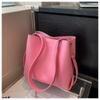 Texture popular shoulder bag new women's casual simple large capacity versatile solid color bucket bag