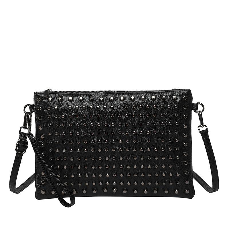 Foreign Trade Women's Bag 2025 Autumn New Korean Version Fashion Rivet Shoulder Bag Large Capacity Casual Versatile Envelope Bag Tide