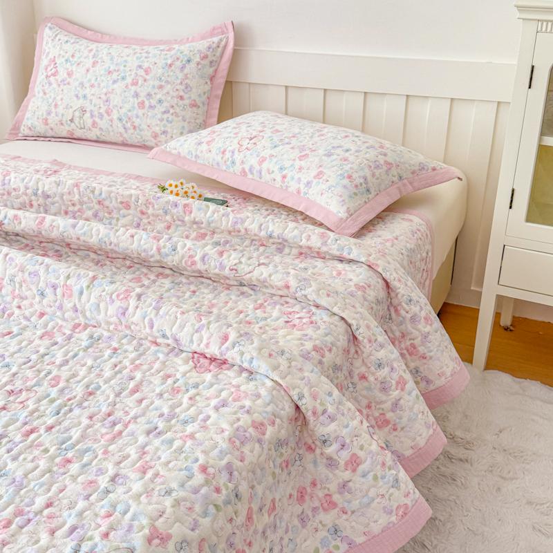 1Pc Purple Flower Quilted Bedspreads For Bed Thick Patchwork Blanket Single/Queen/King Floral Style Quilted Duvet Soft Bedspread