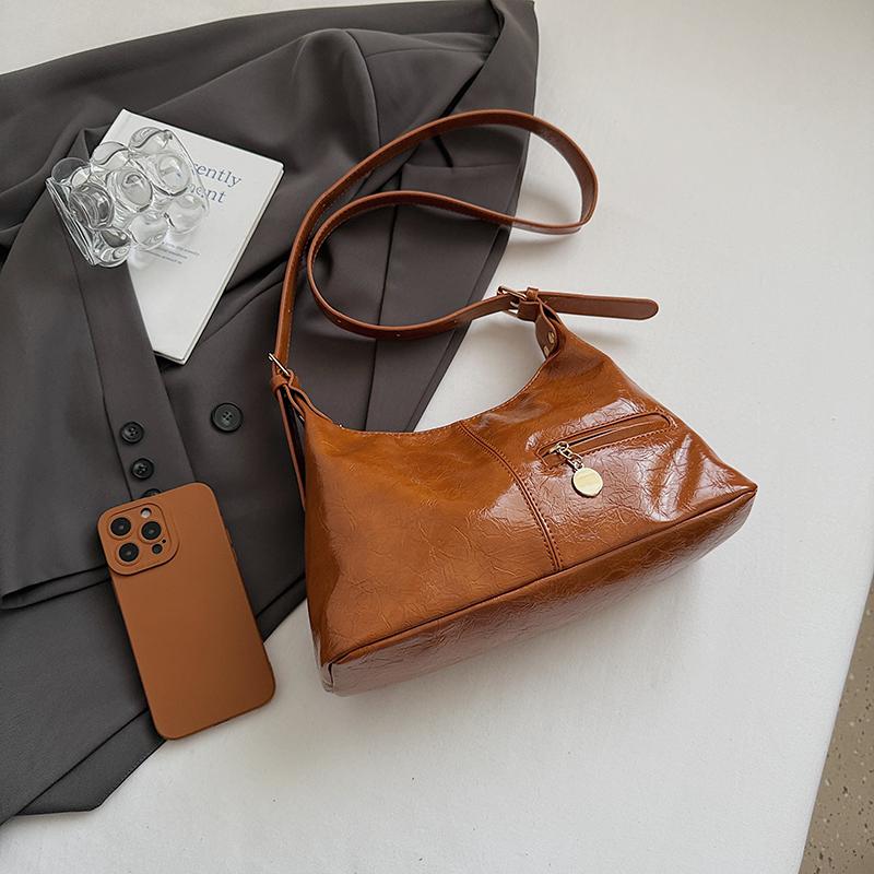 Bag Women's Autumn and Winter Maillard Style Underarm Bag Korean Niche Design Punk Locomotive Bag Shoulder Bag