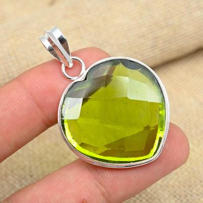 Wonderful Peridot Gemstone Handmade Solid 925 Sterling Silver Jewelry Girls Pendant