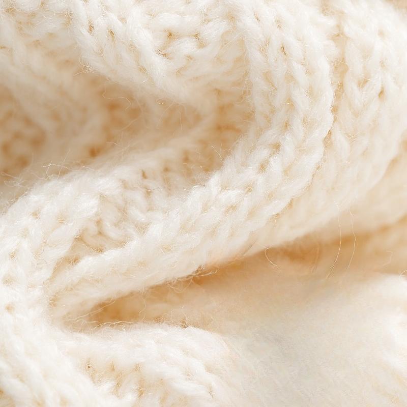 Spring and Autumn Women's Hot Girl Leg Covers, White Women's Calf Socks, Seasonal Knitted Socks, Trendy