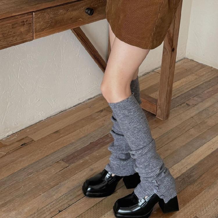 Harajuku Women's Leggings Gaiters Soft Acrylic Knitted Winter Leg Warmers Footless Socks with Side Split Buttons Decors