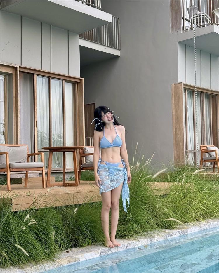 Korea 2025 Hot Spring Three-Piece Bikini Set - Sexy, Small Chest Gathering Swimsuit with Pure Desire Design