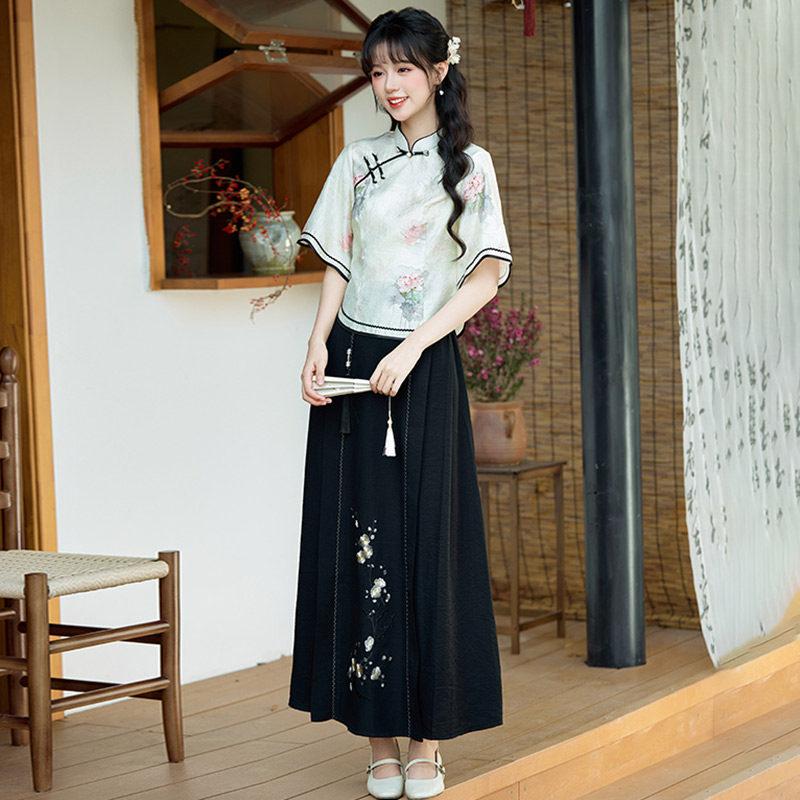 Daily Republic of China style new Chinese Suzhou cheongsam improved young women's high-end top two-piece skirt spring and summer wear
