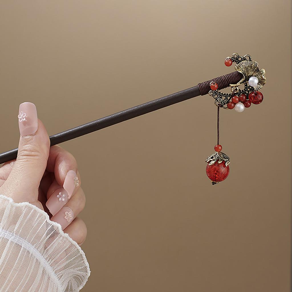 Elegant Chinese Style Hairpin Vintage Peach Blossom Tassel Wooden Hairpin Exquisite Jewelry Hairstyle Accessories For Women