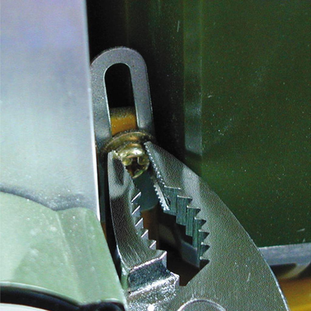 ENGINEER Nejisaurus XP Screw Removal Tool for and Rusty Screws to 10mm Stripped, Crushed, (3mm Diameter) PZ-56