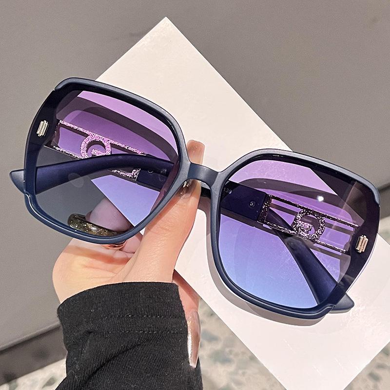 2025 High-End Trendy Polarized Sunglasses: Large Frame, Anti-UV, Unisex, Slim Face Effect