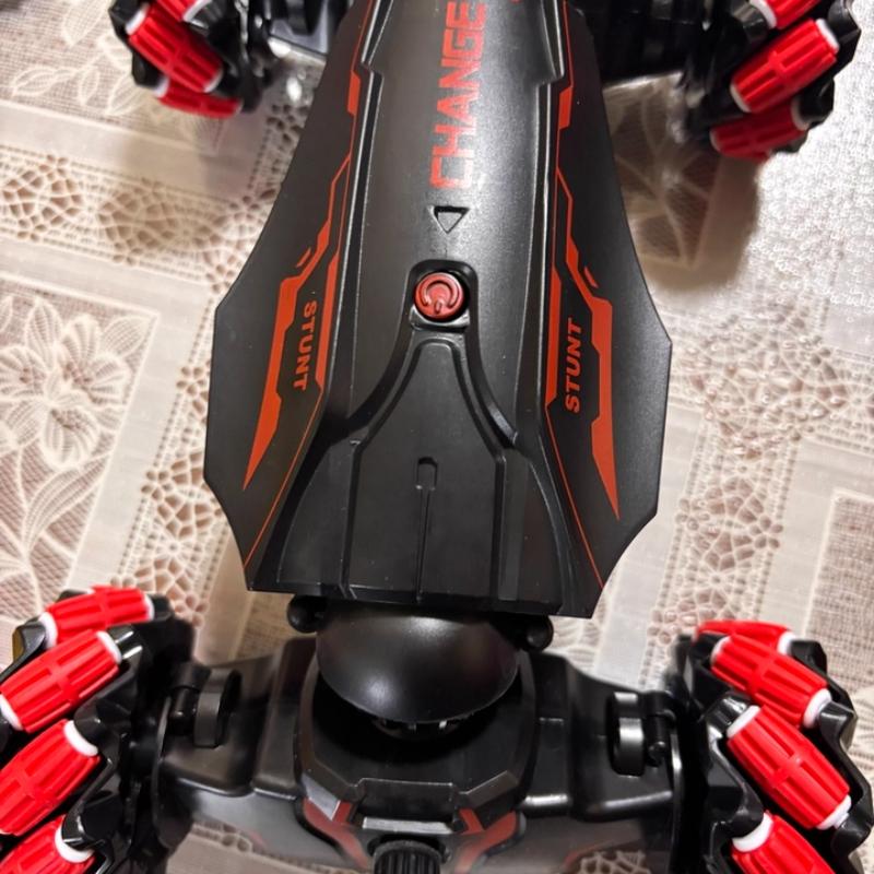 Special Effects Twist Deformation Remote Control Car Gesture Induction Four-Wheel Drive Drift Charging Dynamic Spray Racing Car