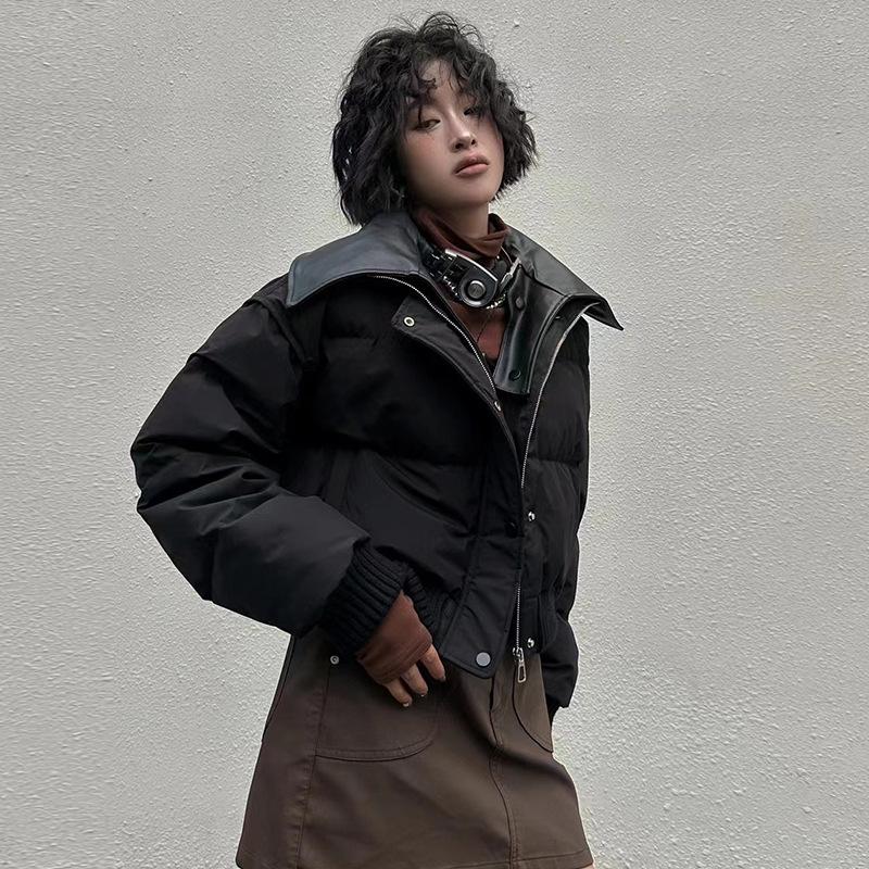 

Locomotive wind PU neck down jacket women s 2025 winter new fashion Hong Kong style cool warm couple short bread clothes one size fits all чорний
