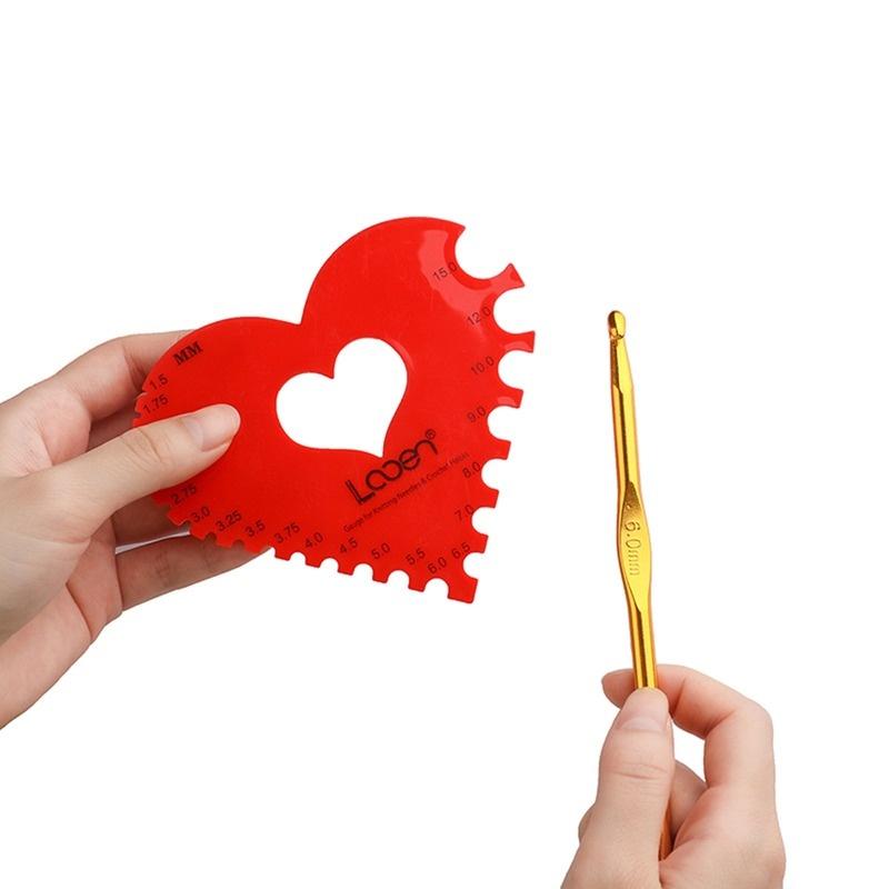 Háčkovací jehlice Velikost ABS Tvar srdce Lásky Měřicí pravítko Šicí doplňky Nástroje