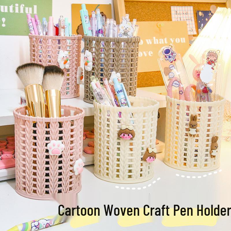Creative Cartoon Rattan-Style Pen Holder: Cute Round Plastic Pencil Case for Students and Office Desk Storage.