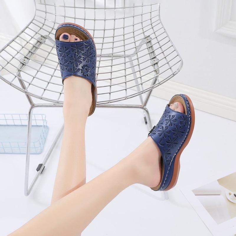 New large size round head retro solid color women's sandals hollowed out and comfortable wedge heels slippers