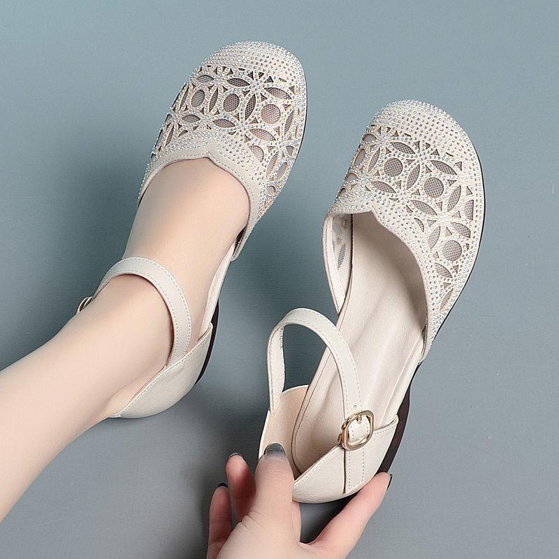 Medium Shoes Summer Sandals Bag Head Sandals Women's Flat Sole Medium and Old Soft Sole Non-slip Women's Sandals