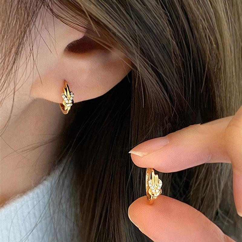 Fashion Ear Buckles, Knotted Exquisite Design Circle Earrings, Simple Earrings For Daily Commuting