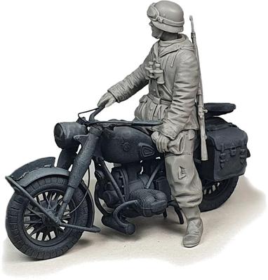 Ardennes Miniatures Escala Segunda Guerra Mundial Soldado Alemão de Motocicleta Estacionada com Equipamento de Inverno Kit de Resina AR35105 1/35