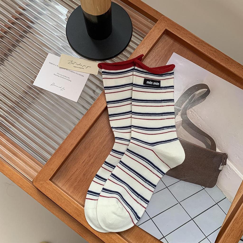 Baumwollsocken für Damen im koreanischen Stil mit Streifen und Rollrand - Herbst/Winter Mid-Tube, Academy Wind Miu Serie, mit Stoffetikett.