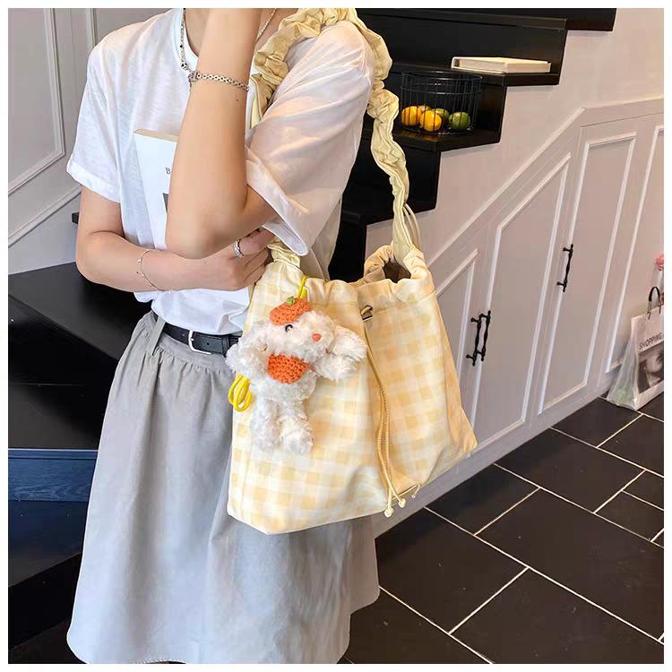 Small Niche Ins Plaid Armpit Bag Women's Fashionable All-match Tote Large-capacity Shoulder