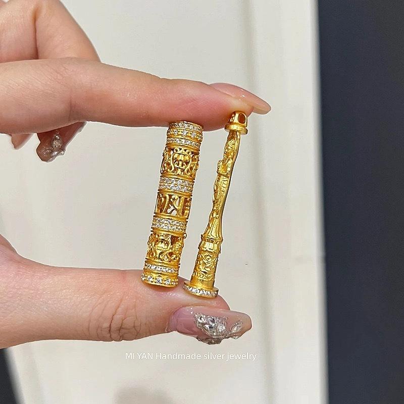 New Chinese Style Guanyin Crown Prayer Wheel Pendant Necklace for Women, Plated18K Jin Xiaozhong's light luxury Tibetan-style pendant from Thailand