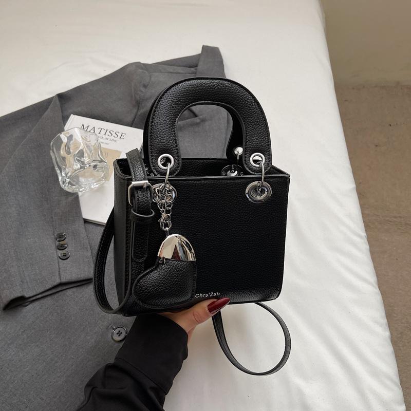 

Premium silver small bag women s new fashion portable Princess Diana bag shoulder messenger bag чёрный
