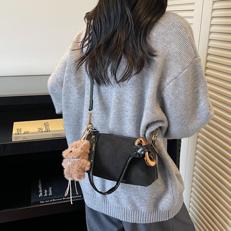 New Fashion Retro Armpit Bag Women's Autumn and Winter Trendy Shoulder Bag Messenger Bag Commuter Small Bag Matte Women's Bag
