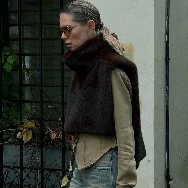 2024 Winter Elegant Loose Sleeveless Knit Cardigan Vest with Cozy Stand Collar for Women